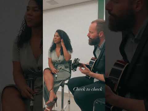 Cheek To Cheek - Frank Sinatra