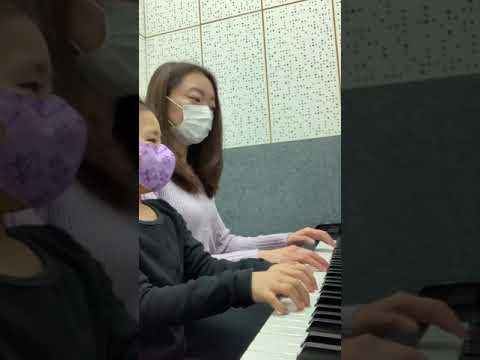 Sandy&rsquo;s Music Lesson (based in HA1) video.