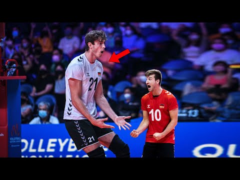 213cm Tall Volleyball Giant | Tobias Krick