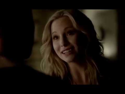 Caroline pedindo um VESTIDO para o Klaus | The Vampire Diaries (4x19)