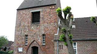 preview picture of video 'Pogum Ostfriesland: Kerkklokken Lutherse kerk (Plenum)'