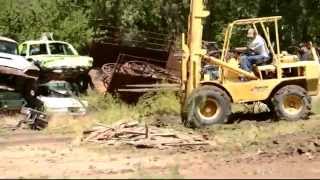 How to DIG out a Demolition Derby CAR