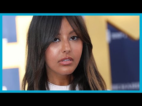 Zahia Dehar affectée par sa poitrine généreuse  Ce qui m'agace, c'est