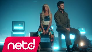 Mustafa Ceceli &amp; Yıldız Tilbe - Aşktan giderken (lyrisc Video)