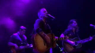 Kiefer Sutherland - &quot;Calling Out Your Name&quot;