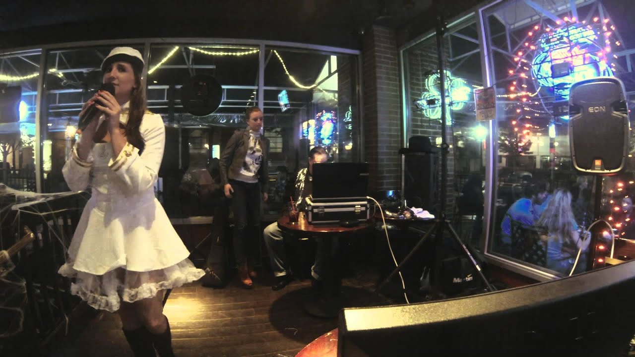 Dugan's Pub Skaraoke 2013