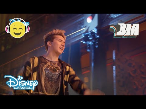 Nadie Nos Va A Parar - Bia (Disney)