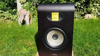 Video thumbnail for Unboxing and installing the Focal Shape 65 🎵 by Thomas Mebius