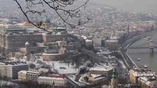 preview picture of video 'Buda castle and The Széchenyi Chain Bridge (Budai vár és a Széchenyi lánchíd)'