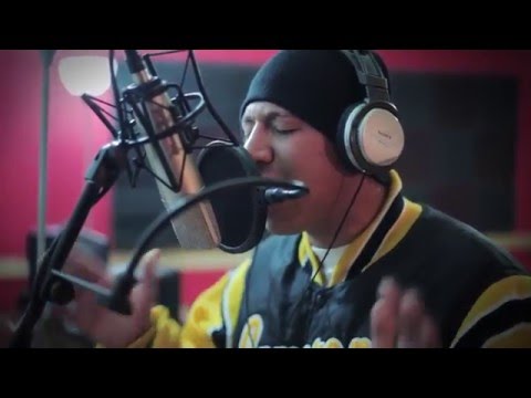 Entre las Calles / Mr Chapo (2015)