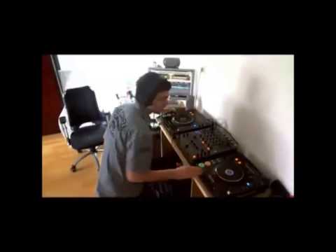 DHP Tenminmix #17 Handsup - Technobase.fm