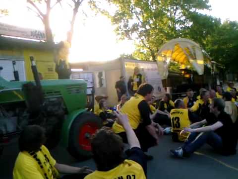 Spfr. Hamborn 07 Aufstiegsfeier 2010/11 (Teil 1)