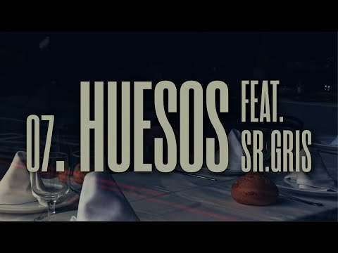 Hueso (con Sr. Gris)