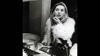 Saint Etienne - Must Be More