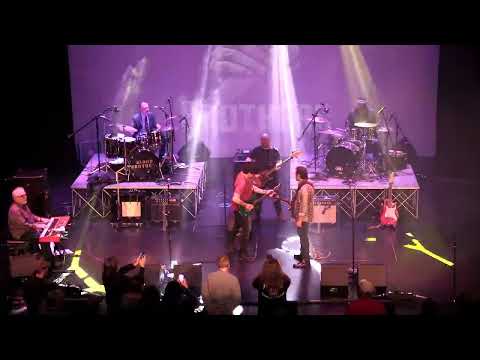 ROCKIN' IN THE FREE WORLD ✪ BLOOD BROTHERS ft Mike Zito & Albert Castiglia