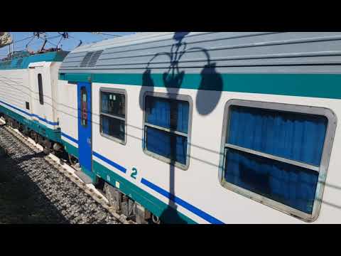 Treno Regionale+Locomotore E464.016 Regionale 34801 Villa San Giovanni-Reggio di Calabria Centrale