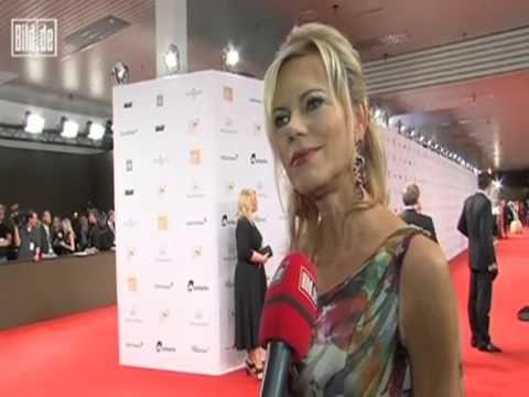 Bild.de - Bushido bekommt den Bambi für Integration - Promis über Bushido