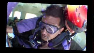 preview picture of video 'Anupam Jangid SkyDive.mp4'