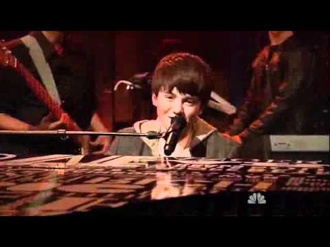 AWESOME Greyson Chance Live Performance - "Waiting Outside the Lines" (Live on Late Night)