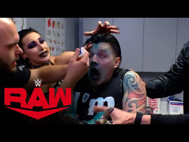 [Watch] Rhea Ripley carries 249 lbs superstar to the back at WWE live event