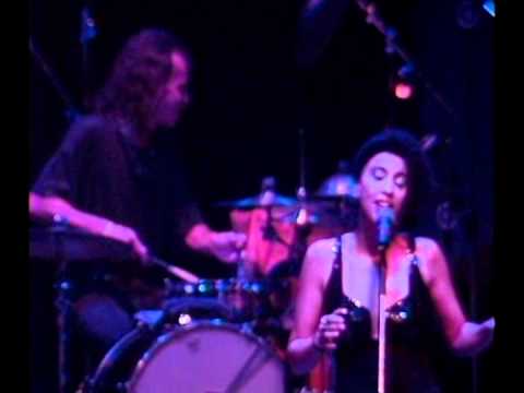 Jaques Morelenbaum e Paula Morelenbaum - Corcovado - Heineken Concerts 1995 - Rio de Janeiro