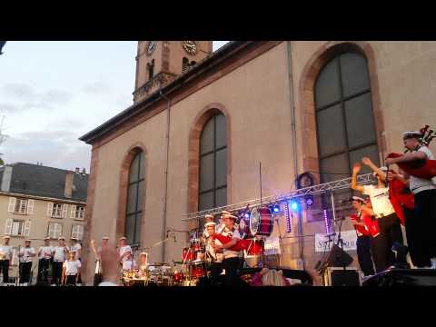 Bagad de Lann Bihoué - Ballade Nord-irlandaise /  Ar Mor Divent / Sarrebourg juillet 2015