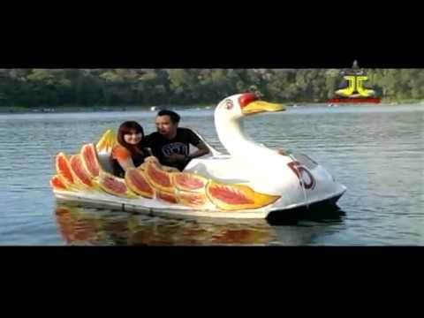 Aghuda - Nyimas Luqita Feat Fauzie | Dangdut (Official Music Video)