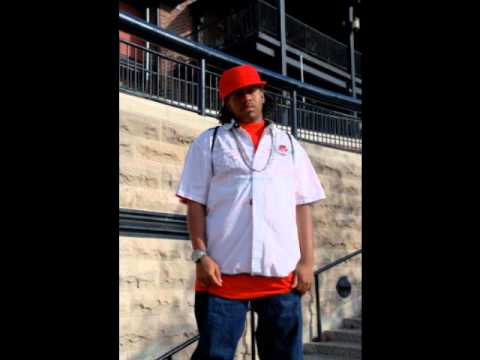 fliparachee featuring.merc Lights Off