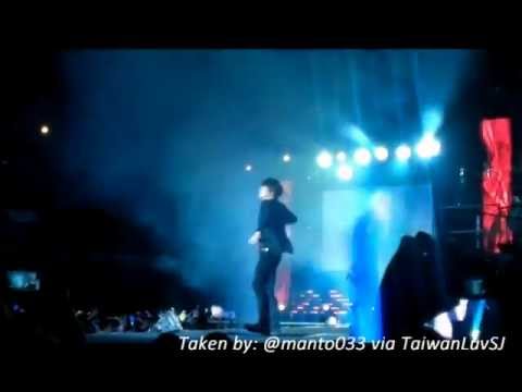 [FANCAM] 121125 SMTOWN BKK - Kyuhyun focus BONAMANA