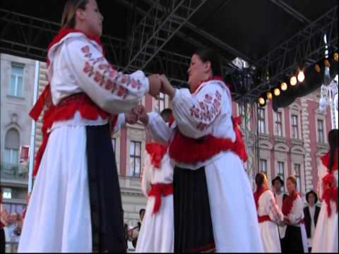 Hrvatska župna folklorna grupa