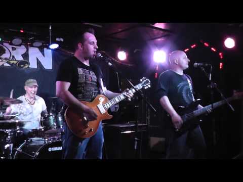 nevermind rock band live at the horns st albans