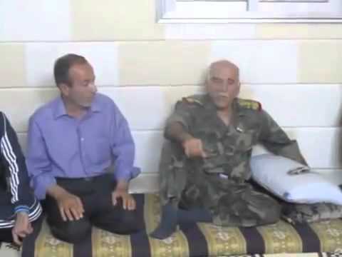 جانب من زيارة العميد مصطفى الشيخ لمدينة تفتناز في ريف إدلب