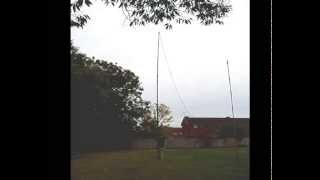 preview picture of video 'My Racal 714 12 meter mast with an 80m dipole test - M6RKY - 2E0RKY'