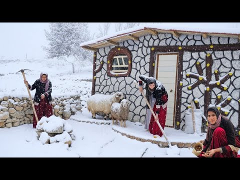 Winter in een besneeuwde berghut ❄️ | De kracht van een nomadische moeder