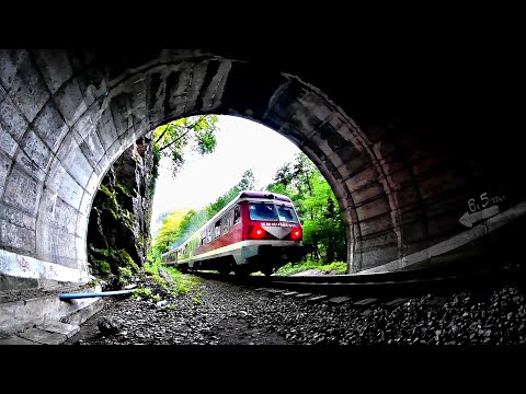 Trenuri de călători-Tunel Halta Peștera-05.07.2020-România-Munții Apuseni