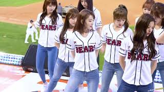 Download lagu HOT IZ*ONE (Miyawaki Sakura) [Fancam] - PICK ME '181006' mp3