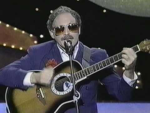 Osvaldo Rodriguez - Amor y Cadenas (Festival OTI 1994)