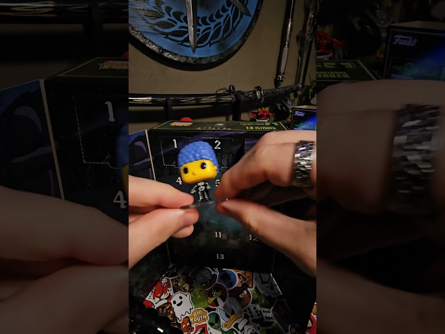Vídeo relacionado con The Simpsons Family Treehouse of Horror Halloween Camiseta, Niños, Asfalto, 10 años
