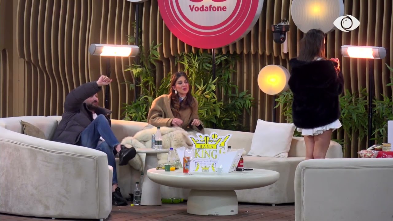 “Babi, çoji ndonjë trëndafil në vendin tim”/ Gjesti mesazh për të ëmën në 8 Mars