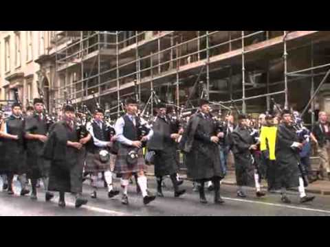 Piping Live! - Piping Live! beats a retreat ahead of the World Pipe Band Championships