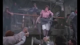 Helen Reddy dancing - Pete's Dragon (1977)