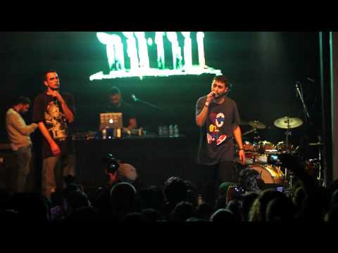 RAYDEN MEDIYAMA & DJ MESH - 20. ALGO FALLA con A3BANDAS