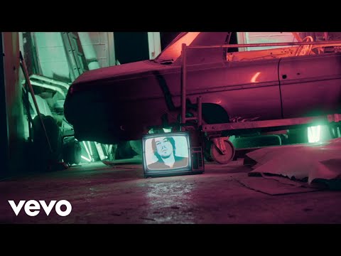 Coyle Girelli - Here Comes My Baby