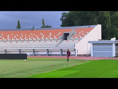 Pemain Baru Borneo FC, Marcos Astina Latihan Perdana di Stadion Segiri Samarinda #viral #football 