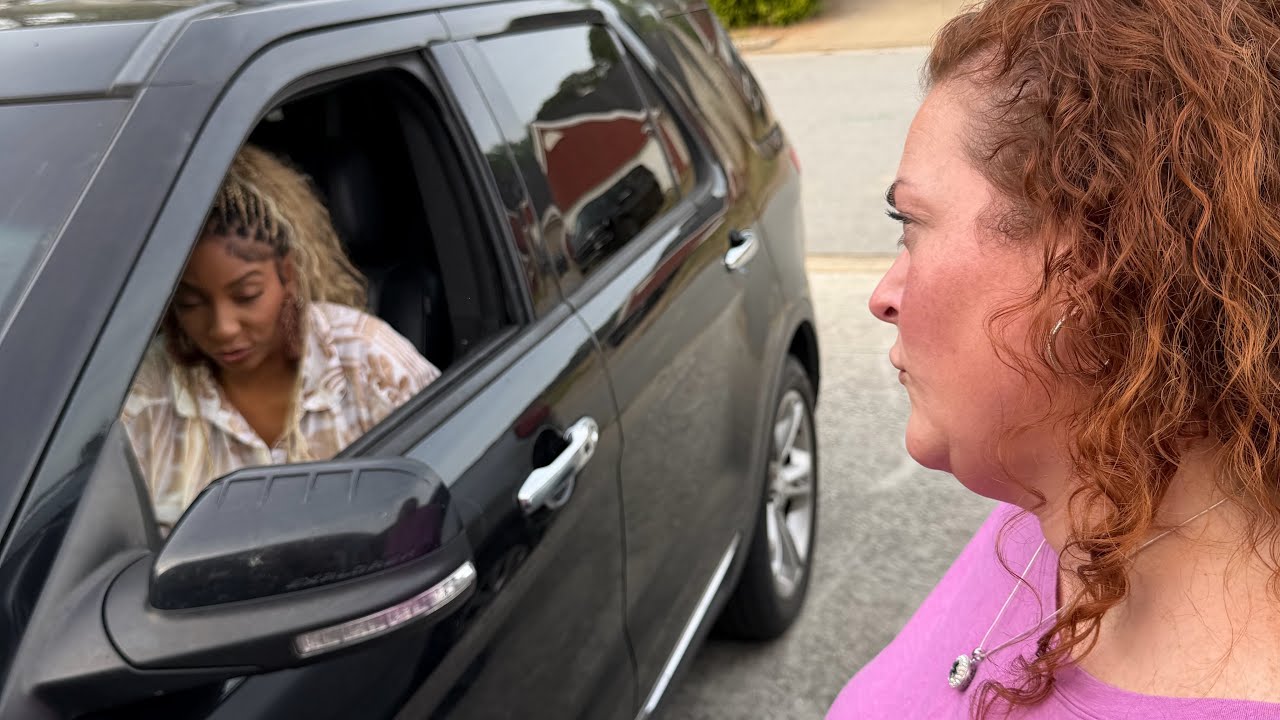 Bethany clowns Sharra’s rough hair and Sharra tells Bethany she looks like a pink power ranger