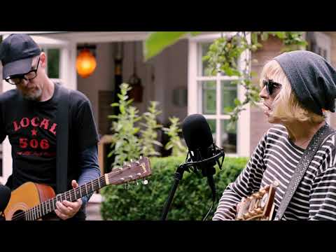 Bettie Serveert - Love & Learn