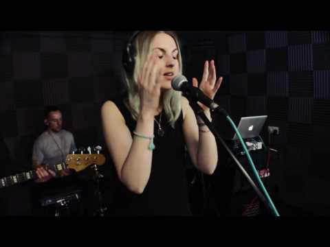 Bonnie Wylde - 23 Live studio session