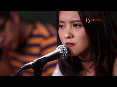 Sheryl Crow - Everyday Is A Winding Road (Cover By Lala Karmela) on Biznet