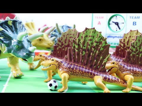 Dinosaur Soccer Playmobil Dinos game - Triceratops V Dimetrodon - Toy Dinosaurs for kids