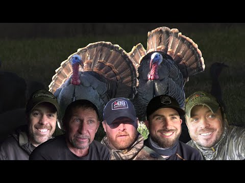 Close Calls, Missed Shots, and Good Times  - Kansas Turkey Hunting - Bowhunt or Die S10, Episode 04